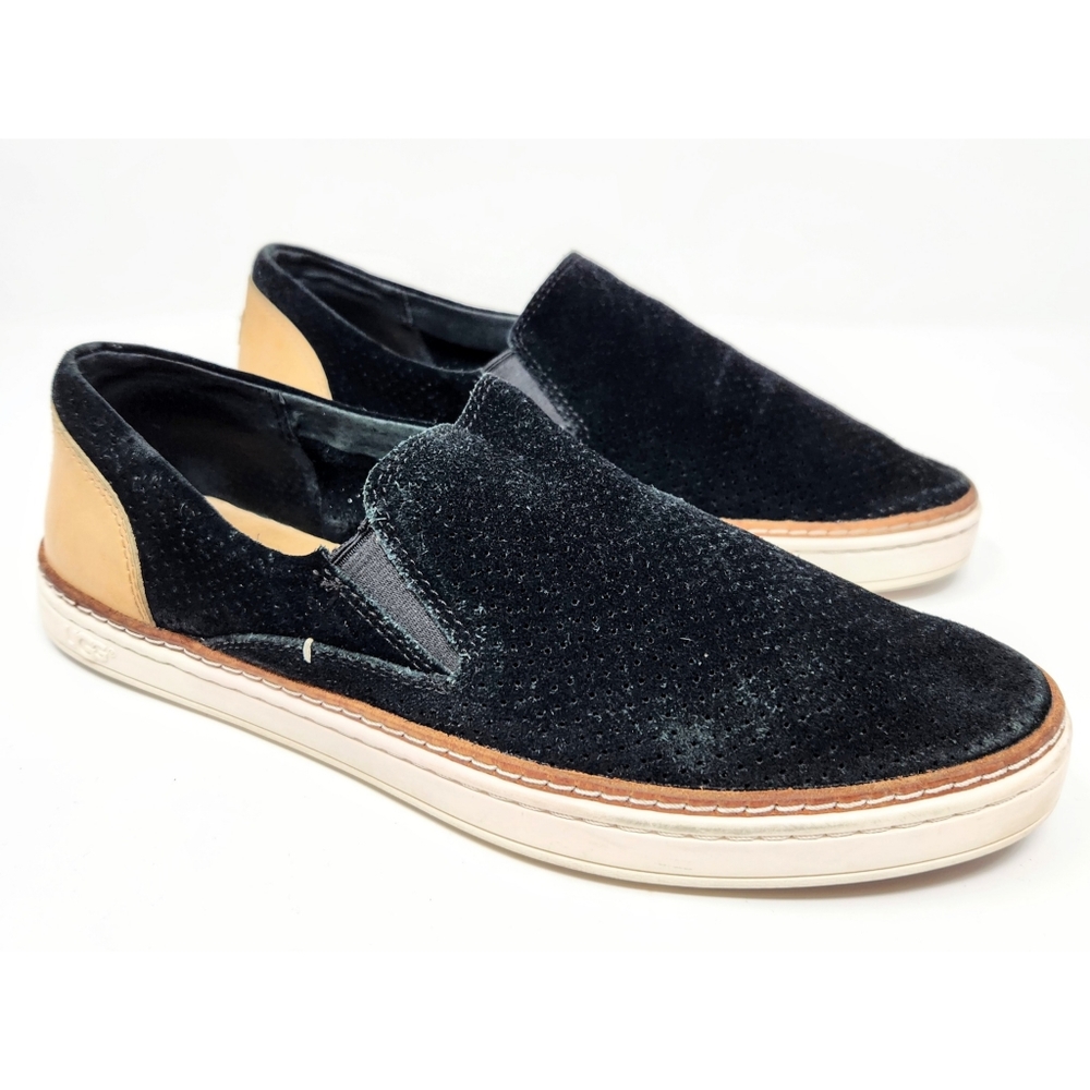 UGG Adley slip on Black Perforated slip on Sneakers